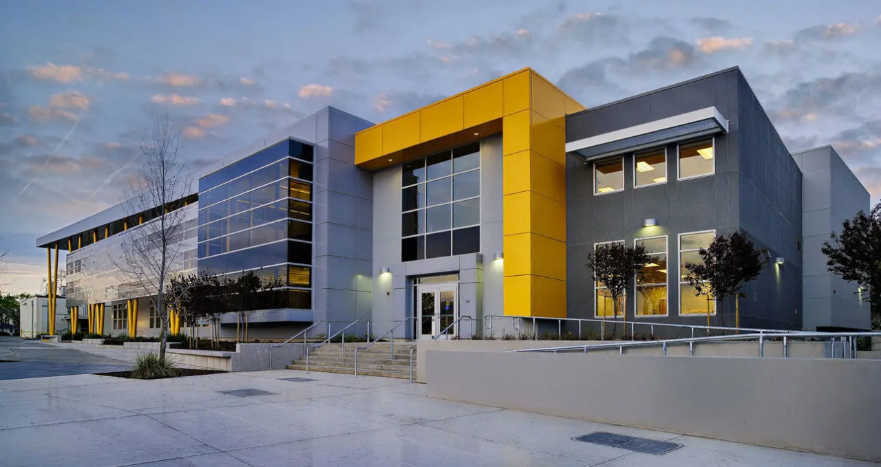 Alüminyum Kompozit Panelin Fiyatını Etkileyen Başlıca Faktörler